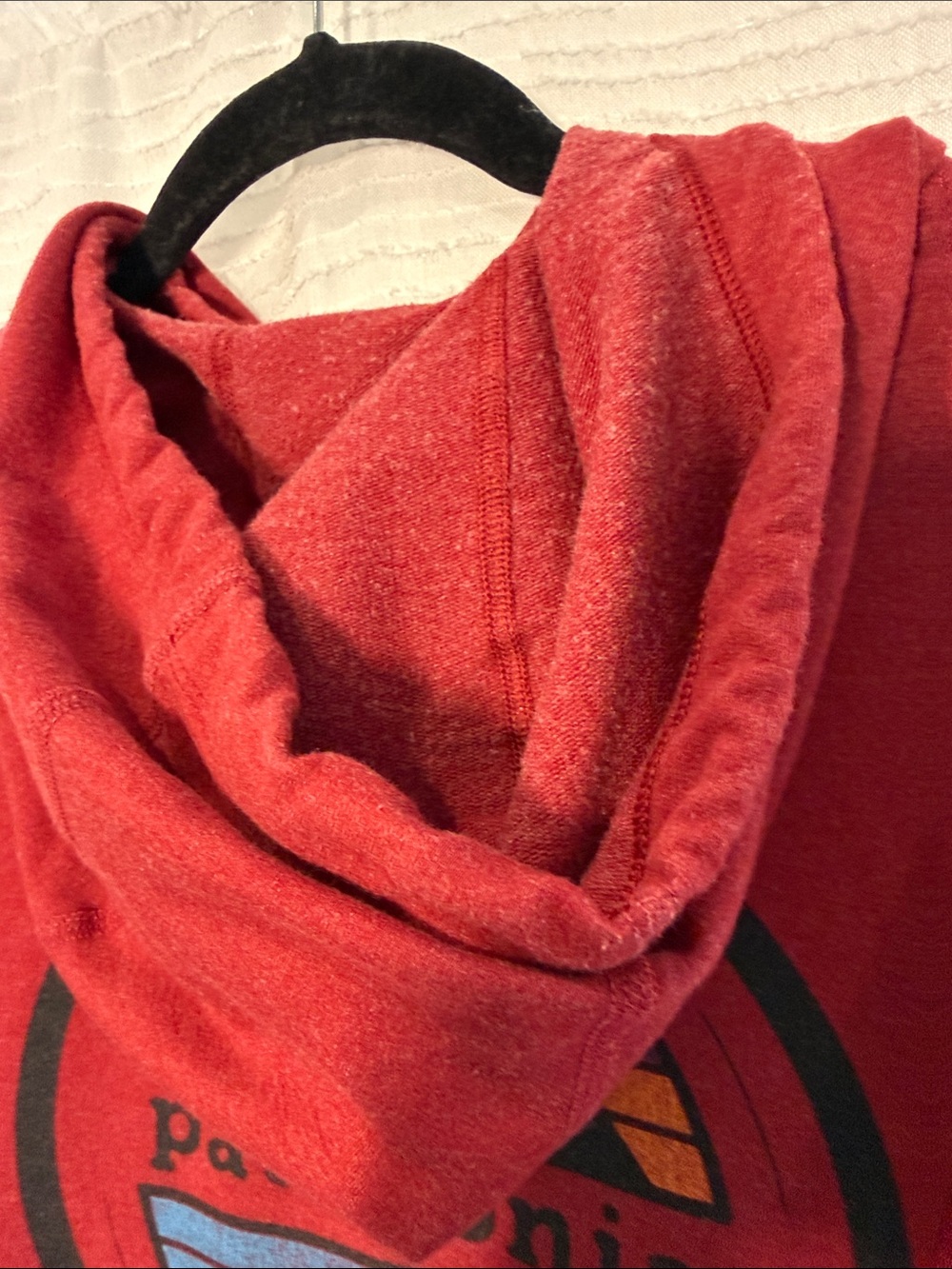 Patagonia Maroon Pullover Hoodie with Chest Patch size Large - Picture 10 of 16